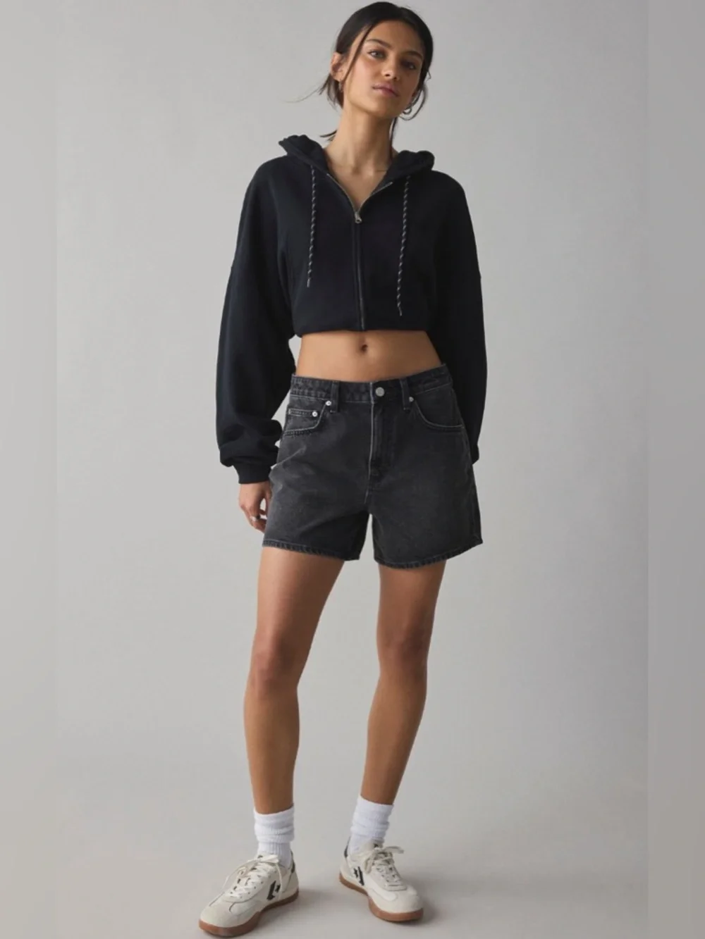 BDG Indie mid-rise denim shorts - Picture 4 of 6